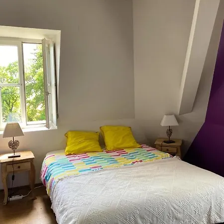 Casa de Férias Manoir Majestueux à Avec Piscine Privée