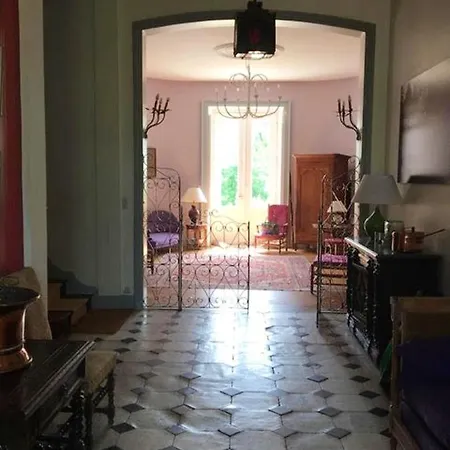 Manoir Majestueux A Avec Piscine Privee بيت للعطل