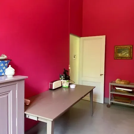 Demeure De 7 Avec Piscine Privee Jardin Clos Et Wifi A Hébergement de vacances