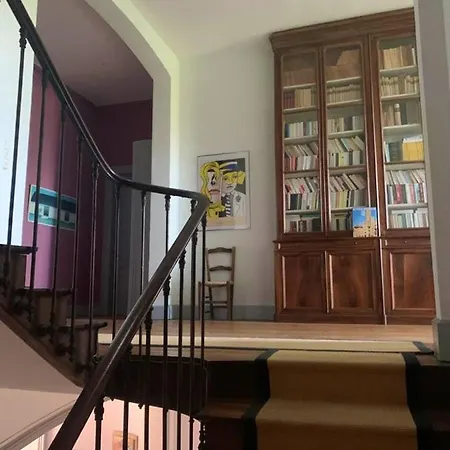 Manoir Majestueux à Avec Piscine Privée Casa de Férias *