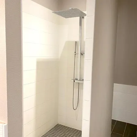 Manoir Majestueux à Avec Piscine Privée *