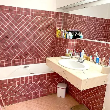 Demeure De 7 Avec Piscine Privee Jardin Clos Et Wifi A