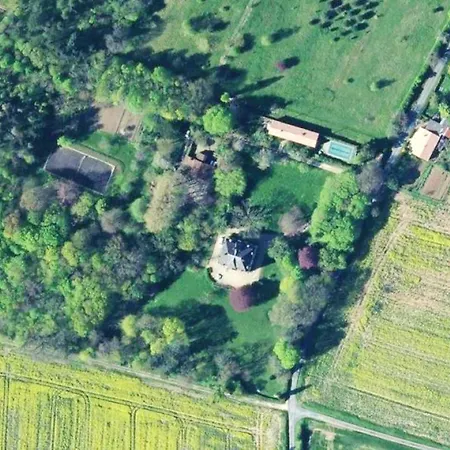Casa de Férias Manoir Majestueux à Avec Piscine Privée Chaniers