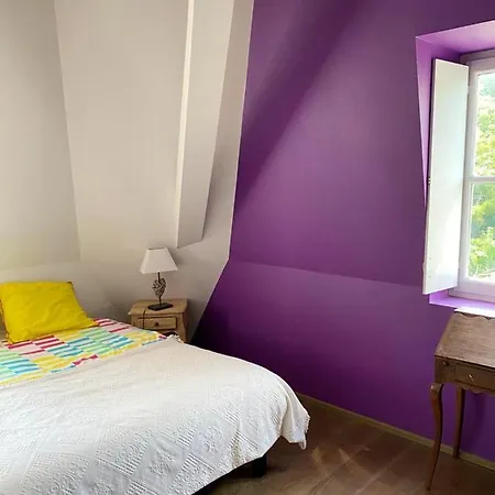 Manoir Majestueux à Avec Piscine Privée