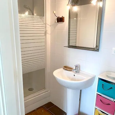 Hébergement de vacances Demeure De 7 Avec Piscine Privee Jardin Clos Et Wifi A *