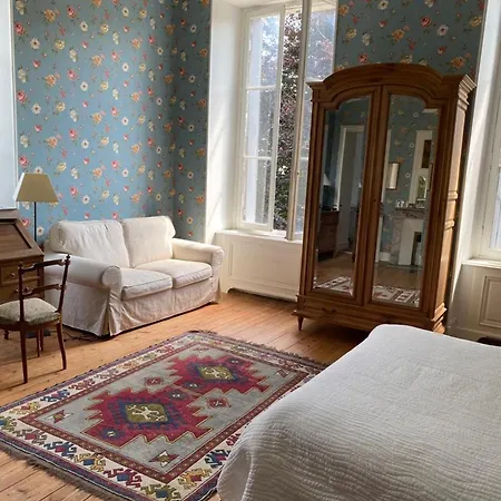Demeure De 7 Avec Piscine Privee Jardin Clos Et Wifi A * Chaniers