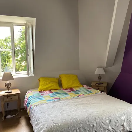 Demeure De 7 Avec Piscine Privee Jardin Clos Et Wifi A Hébergement de vacances *