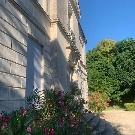 Demeure De 7 Avec Piscine Privee Jardin Clos Et Wifi A Chaniers